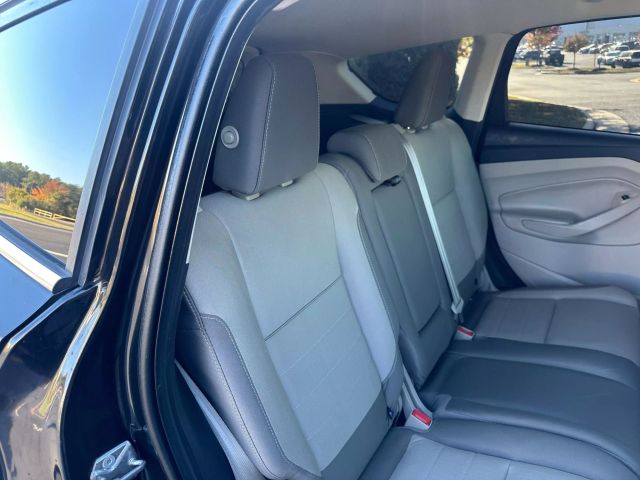 Vehicle image 68 of 82
