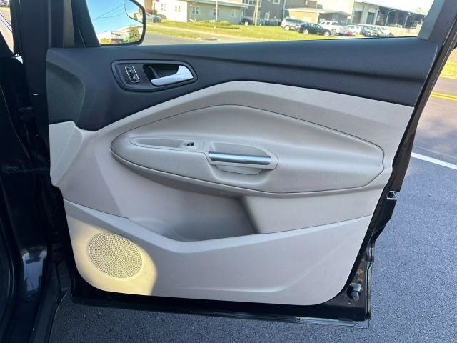 Vehicle image 70 of 82