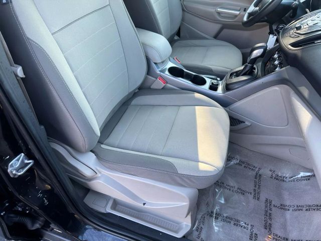 Vehicle image 76 of 82