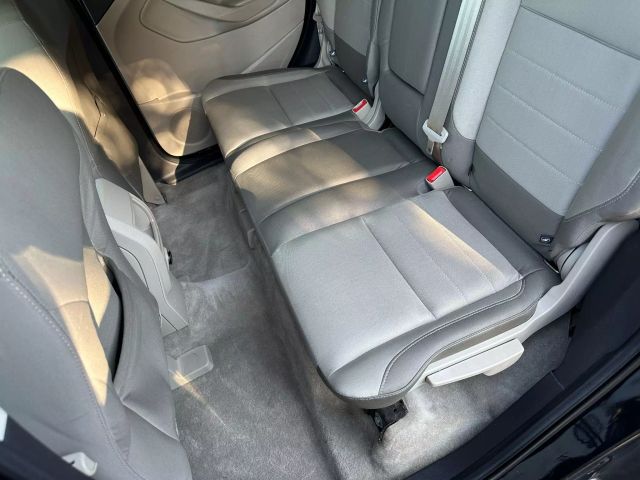 Vehicle image 58 of 82