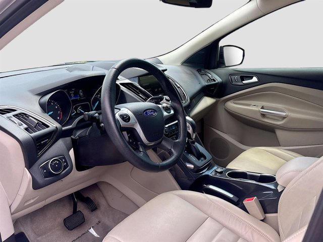 Vehicle image 16 of 34