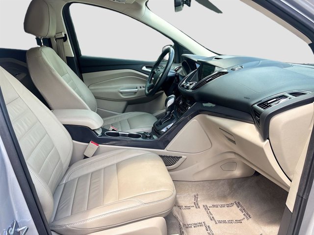 Vehicle image 14 of 34