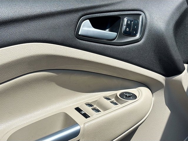 Vehicle image 26 of 34