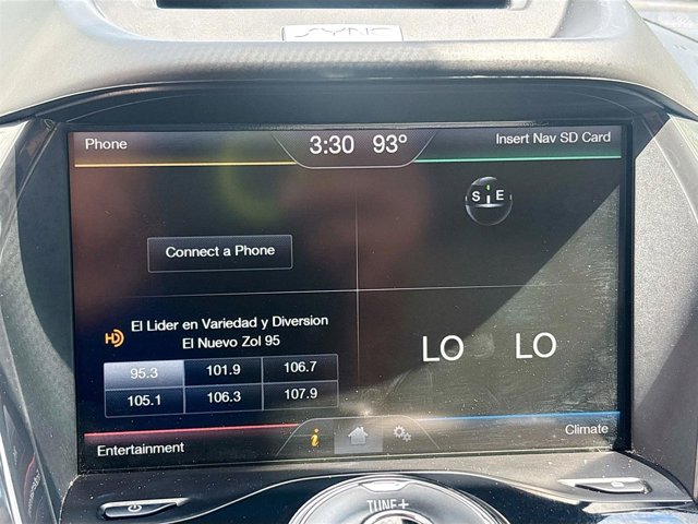 Vehicle image 22 of 34