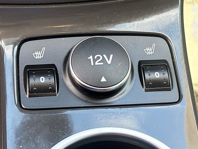 Vehicle image 27 of 34