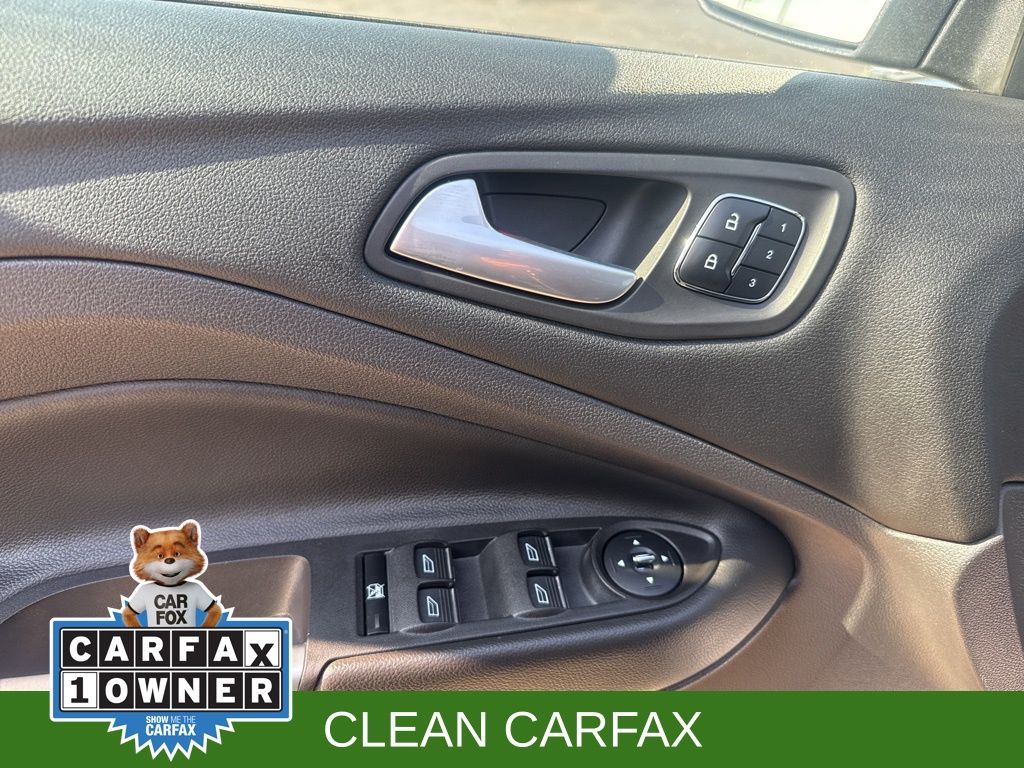 Vehicle image 13 of 37