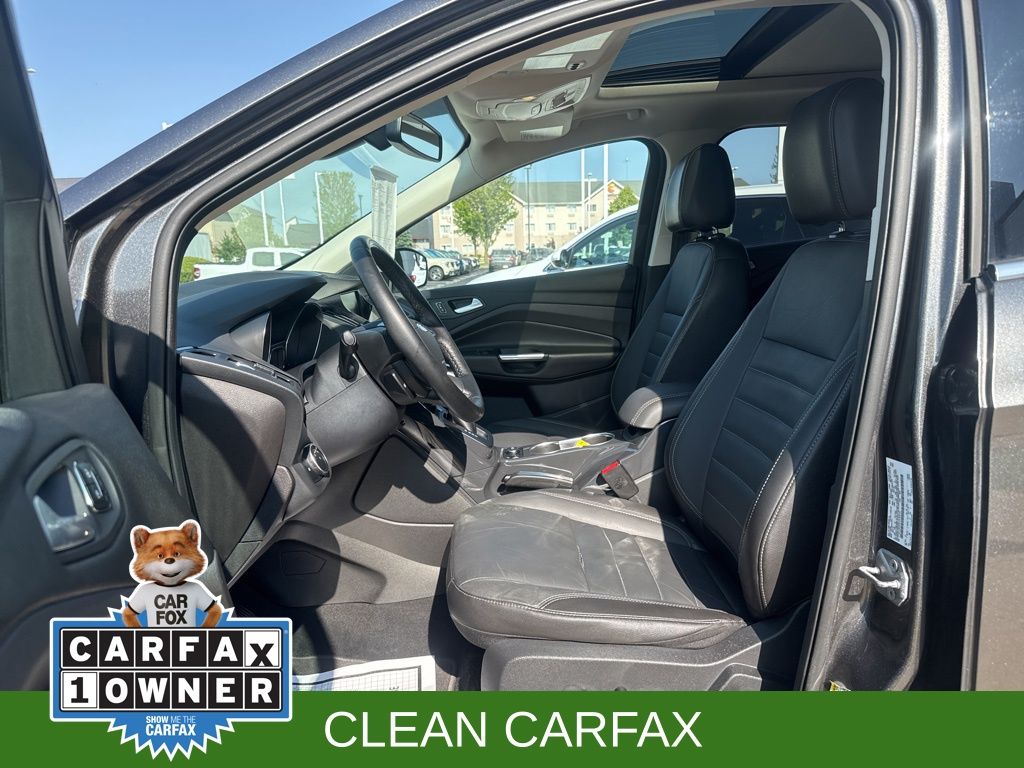 Vehicle image 9 of 37