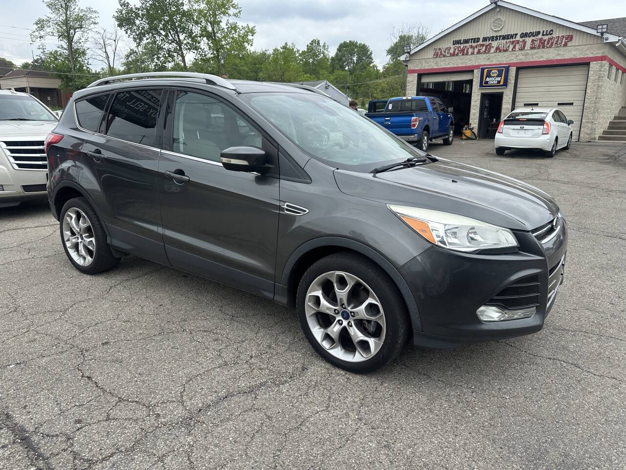 Vehicle image 4 of 24