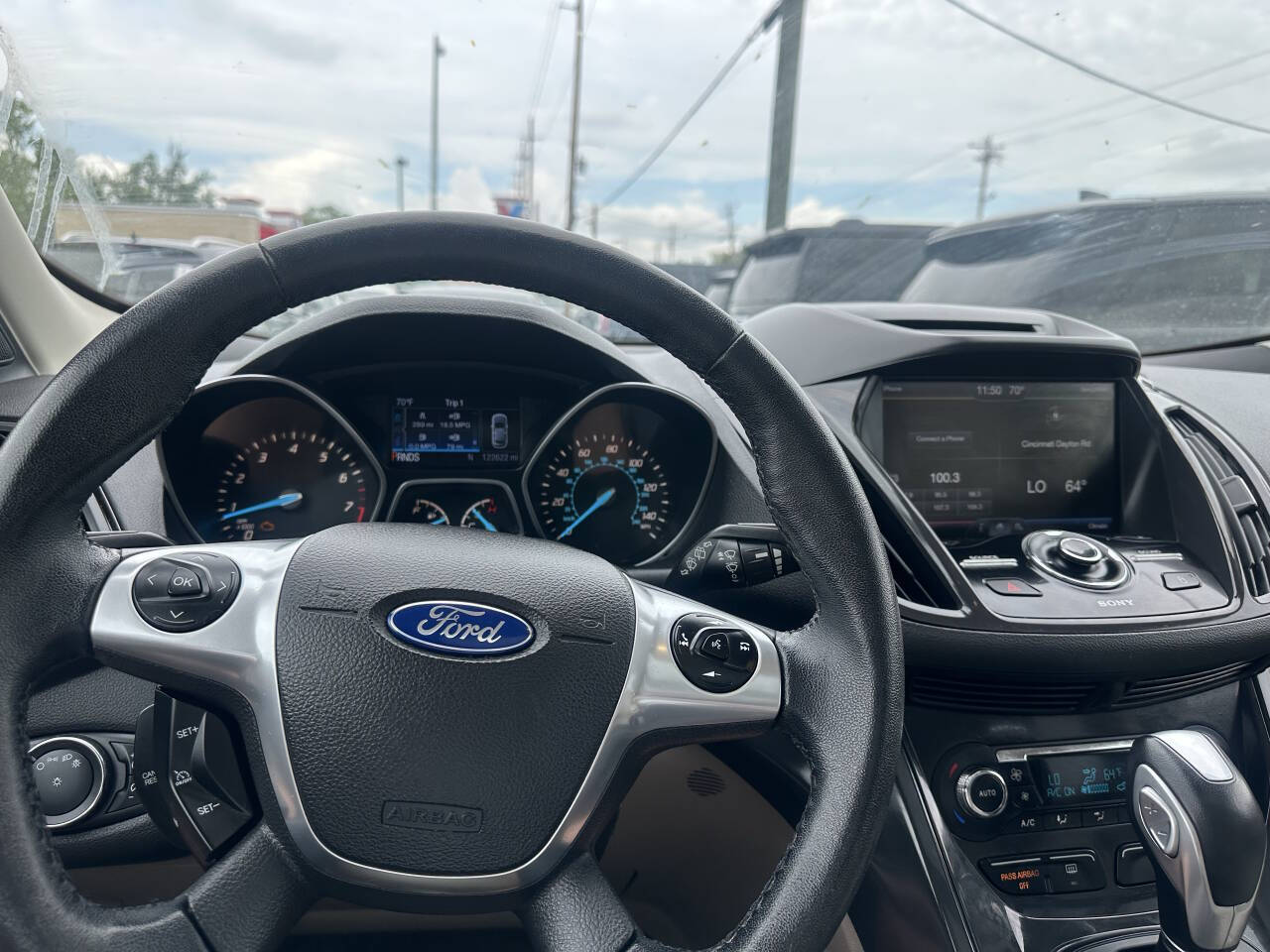 Vehicle image 22 of 24