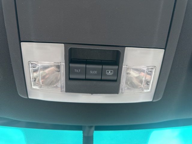 Vehicle image 45 of 54