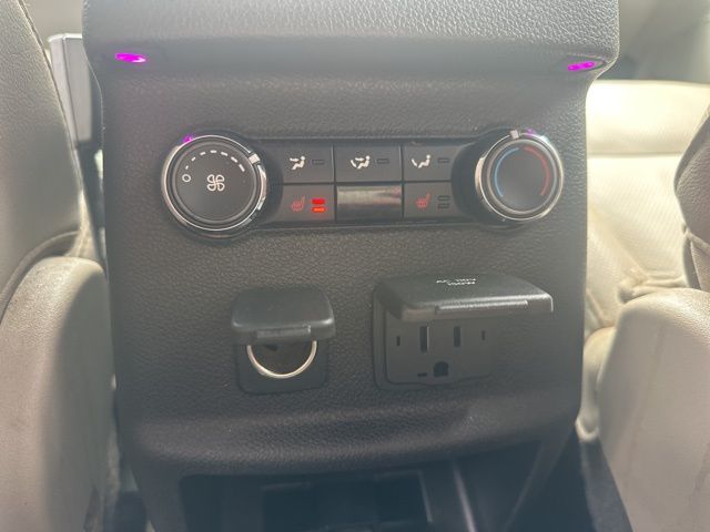 Vehicle image 21 of 54