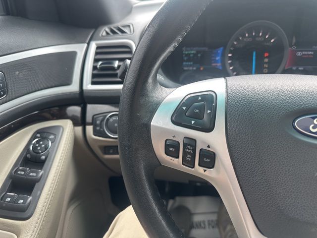 Vehicle image 49 of 54