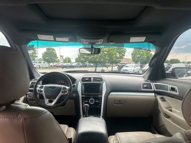 Vehicle image 22 of 54