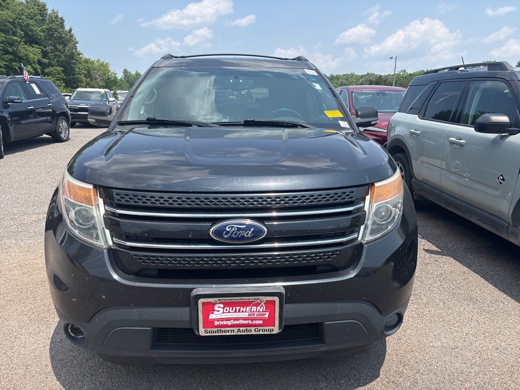 Vehicle image 2 of 18