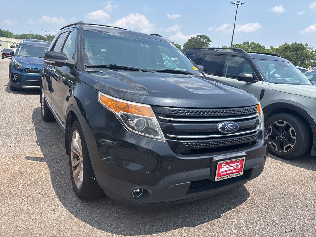 Vehicle image 5 of 18