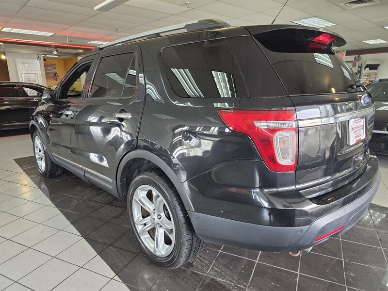 Vehicle image 5 of 40
