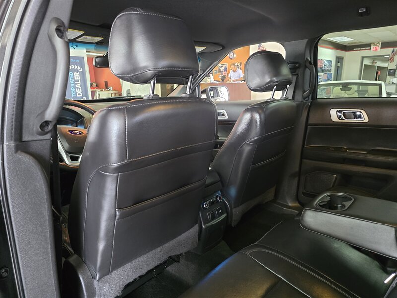 Vehicle image 13 of 40