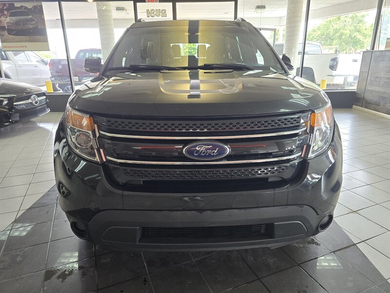 Vehicle image 2 of 40