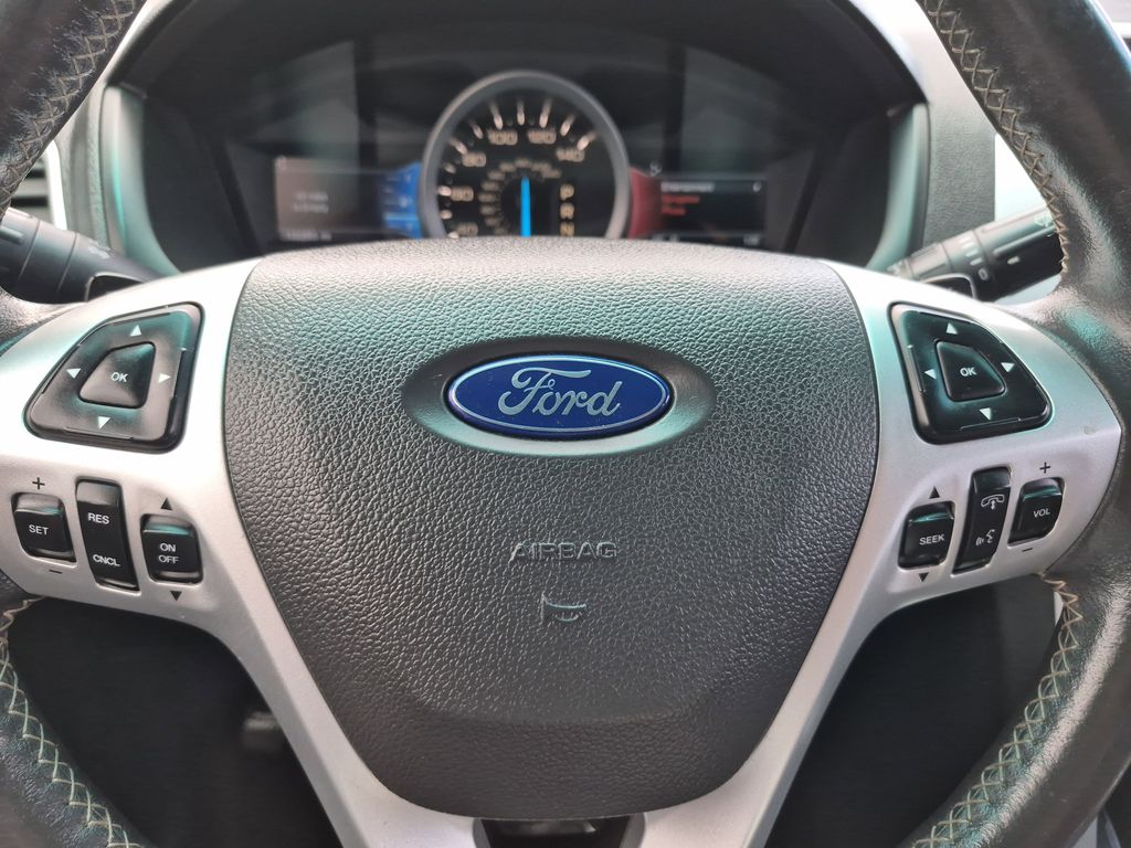Vehicle image 13 of 26