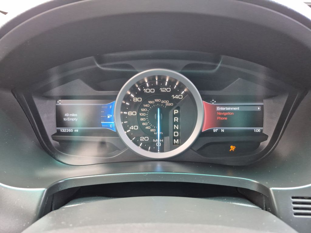 Vehicle image 14 of 26