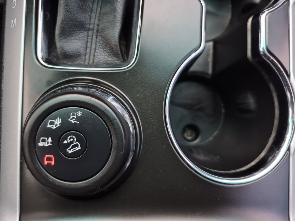 Vehicle image 22 of 26