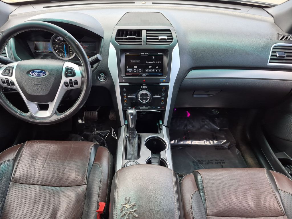 Vehicle image 12 of 26