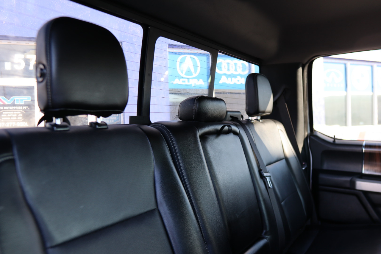 2015 Ford F-150 Lariat Image 26 of 43