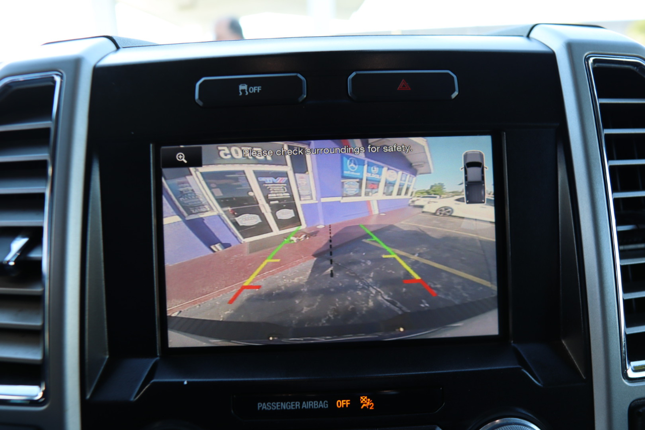 2015 Ford F-150 Lariat Image 36 of 43