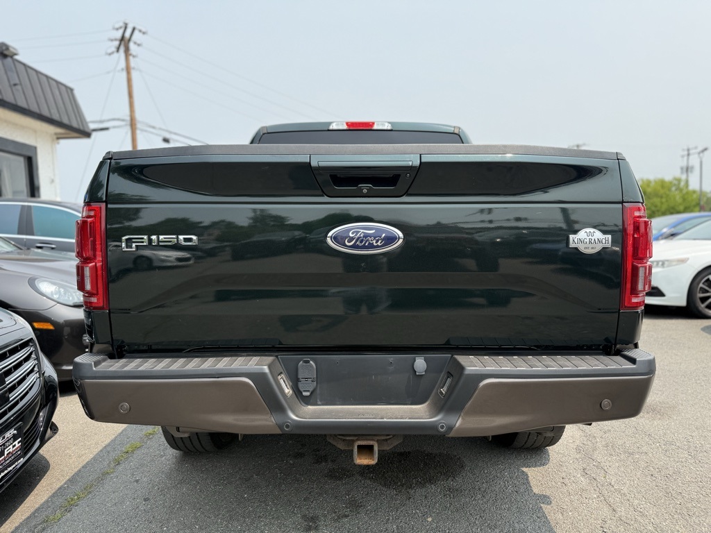 Vehicle image 7 of 32