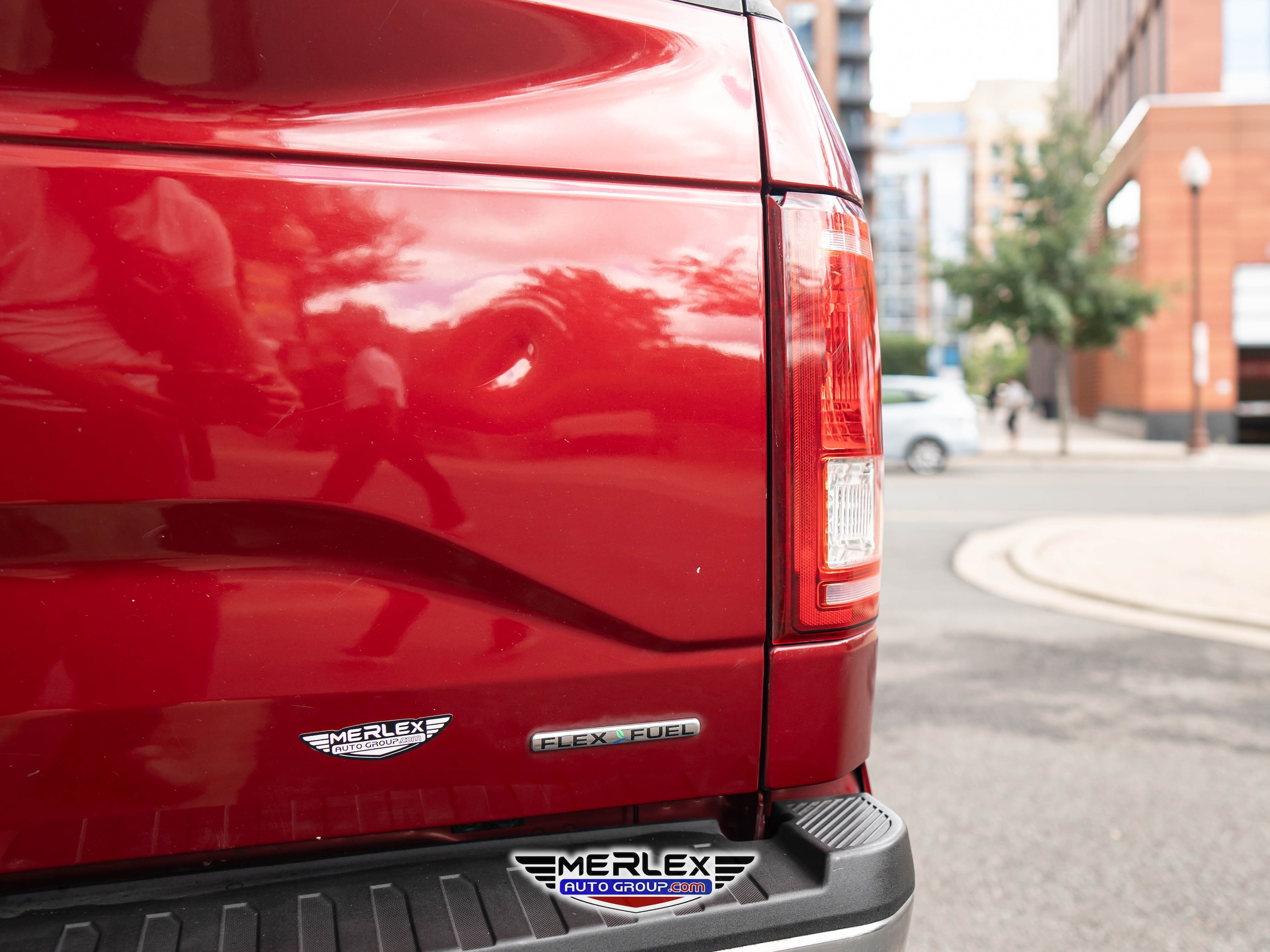 2015 Ford F-150 XLT Image 13 of 49