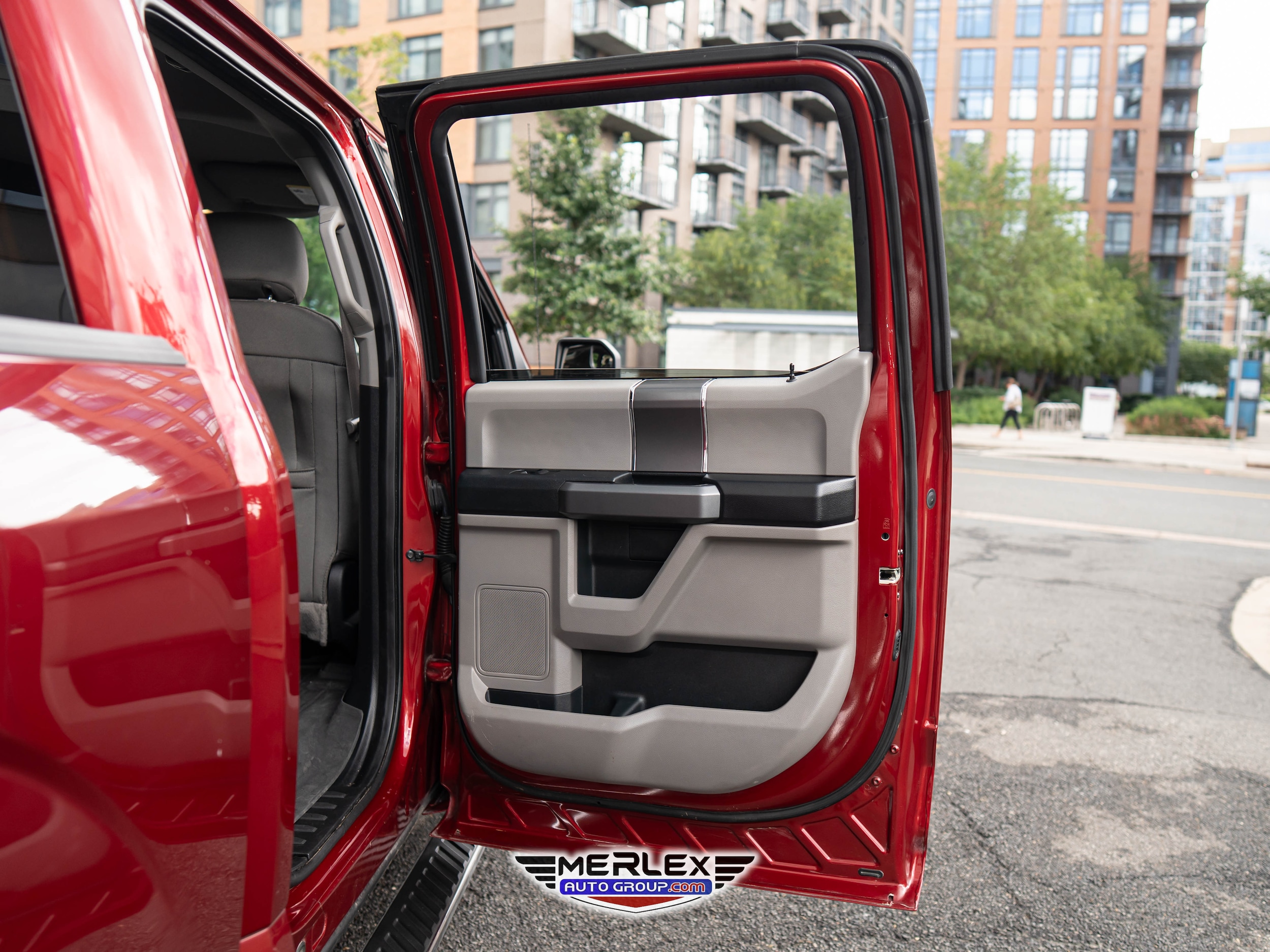 2015 Ford F-150 XLT Image 42 of 49