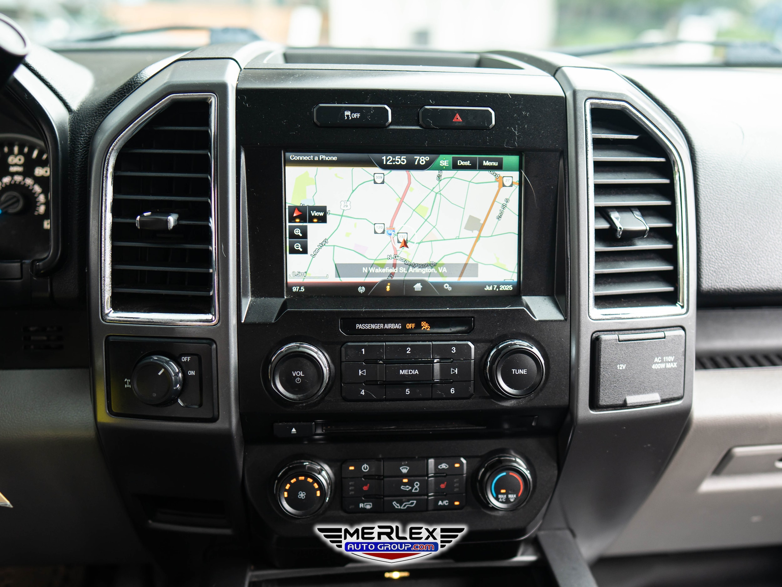 2015 Ford F-150 XLT Image 26 of 49