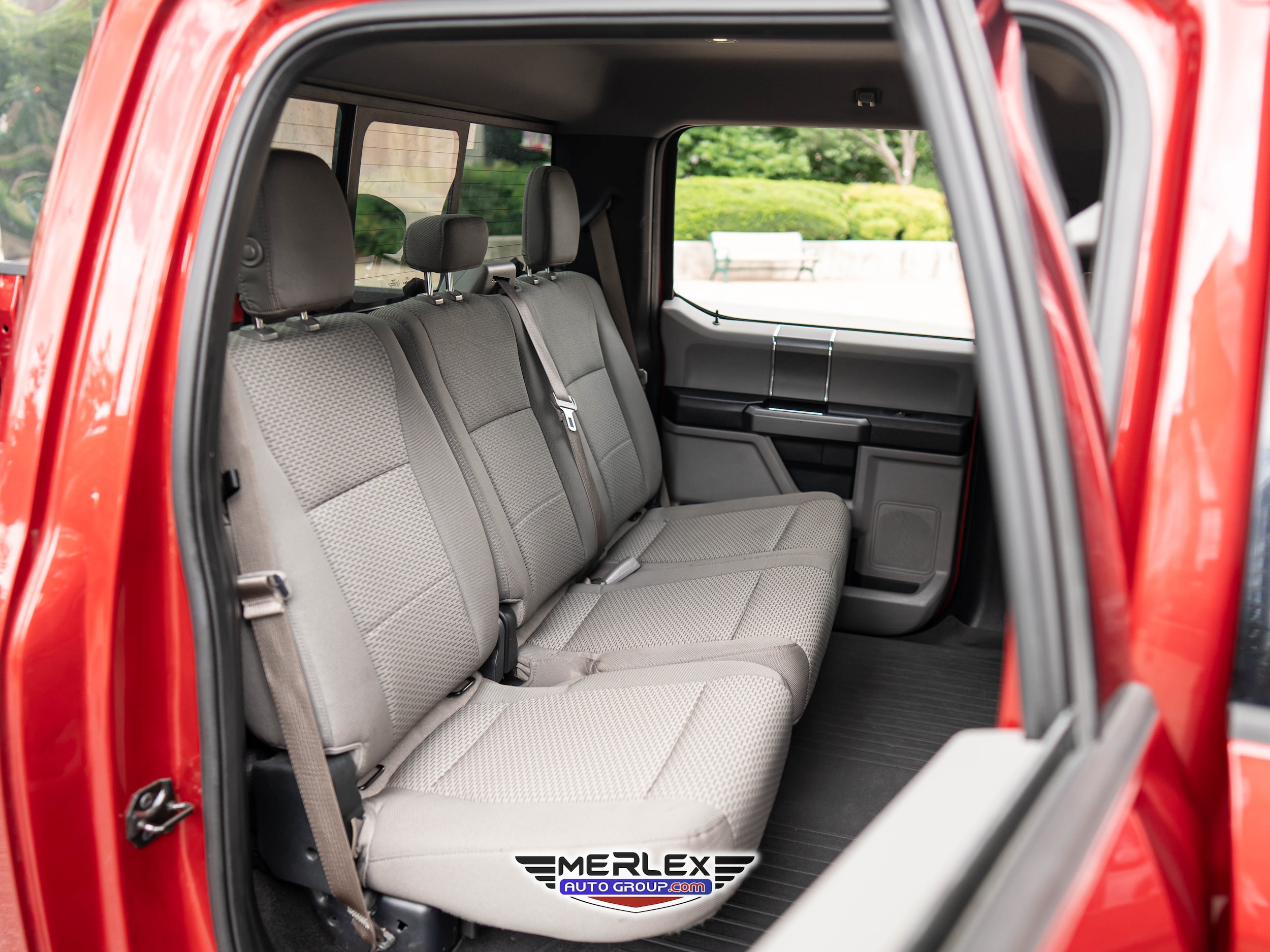 2015 Ford F-150 XLT Image 14 of 49