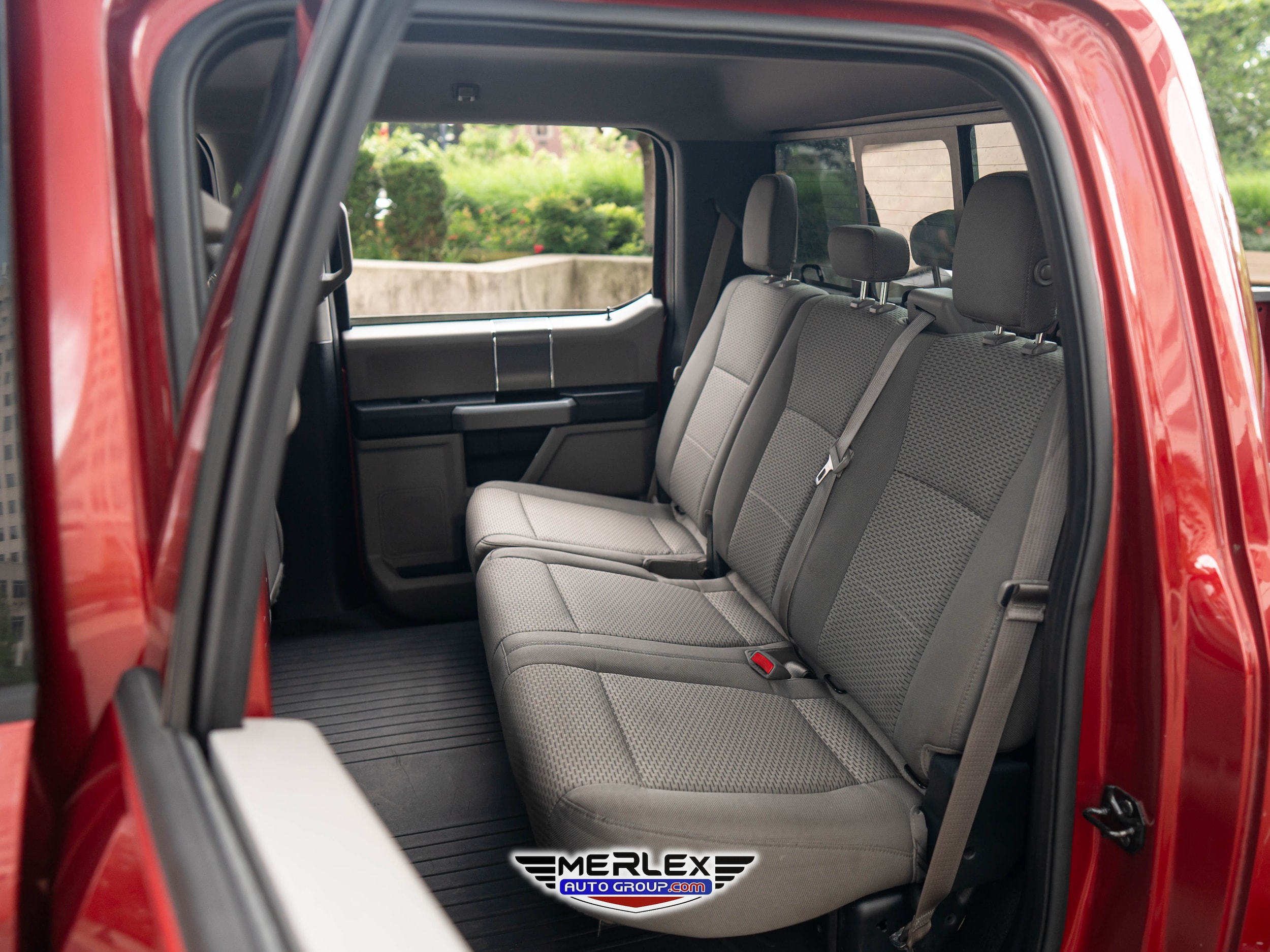 2015 Ford F-150 XLT Image 17 of 49