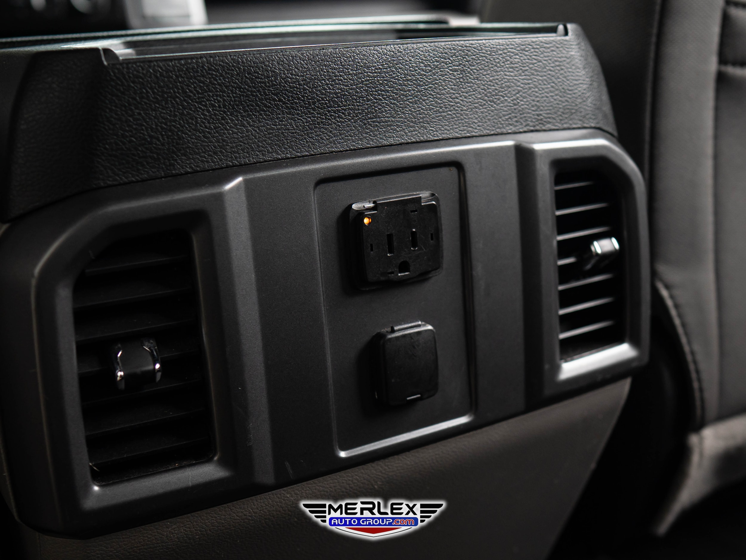 2015 Ford F-150 XLT Image 40 of 49