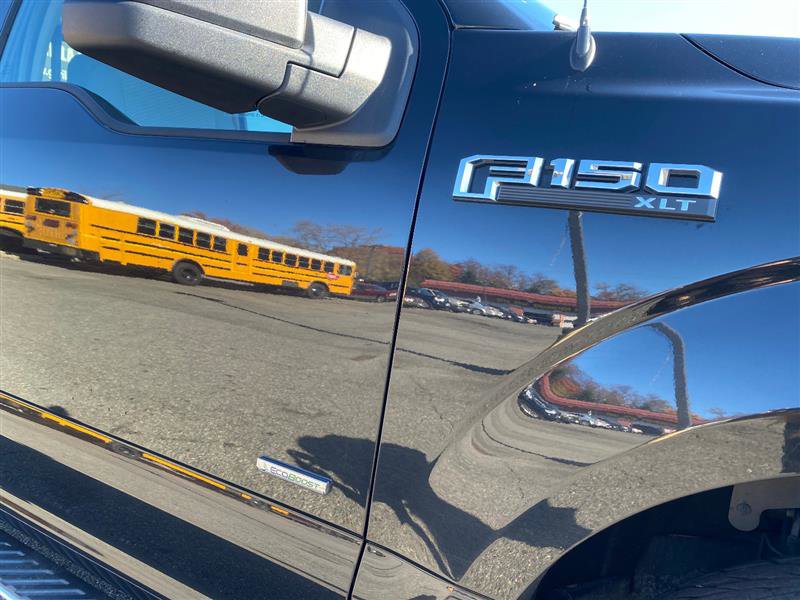 Vehicle image 17 of 17