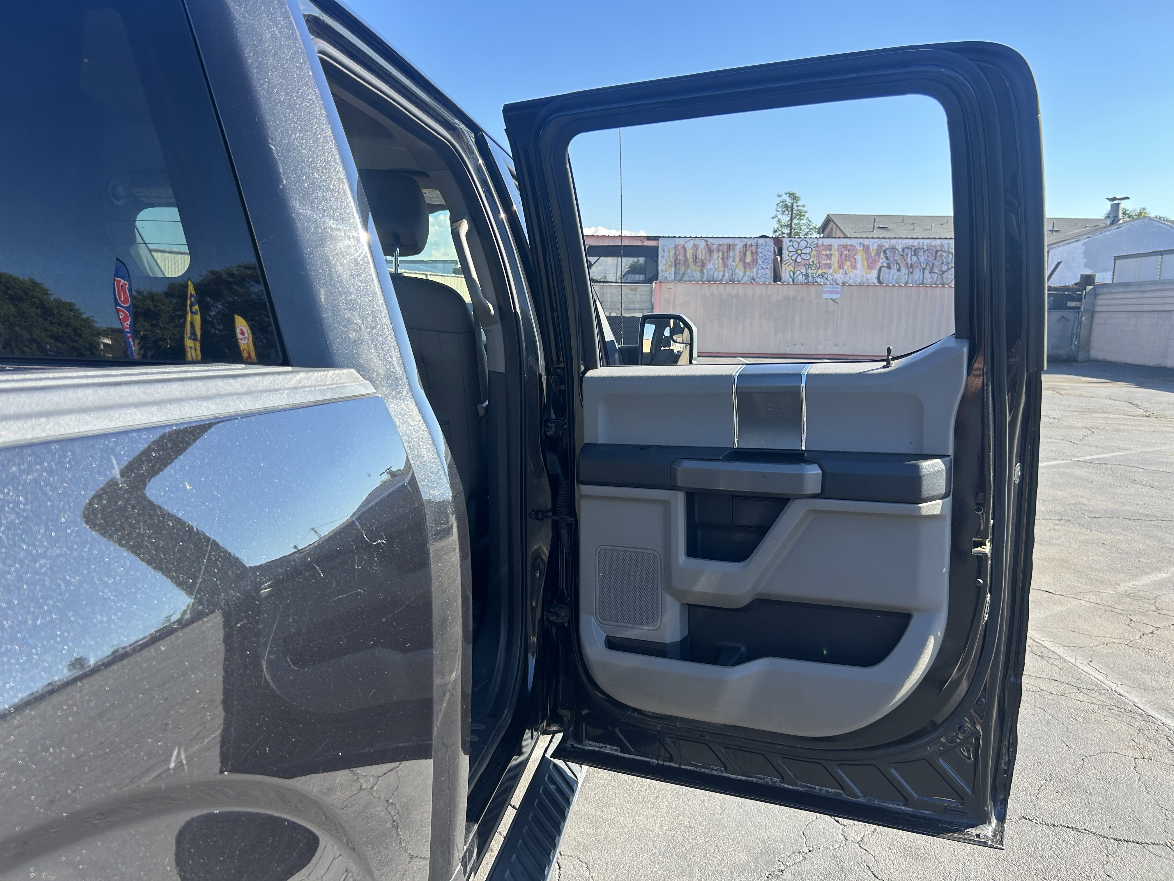 2015 Ford F-150 XLT Image 26 of 44