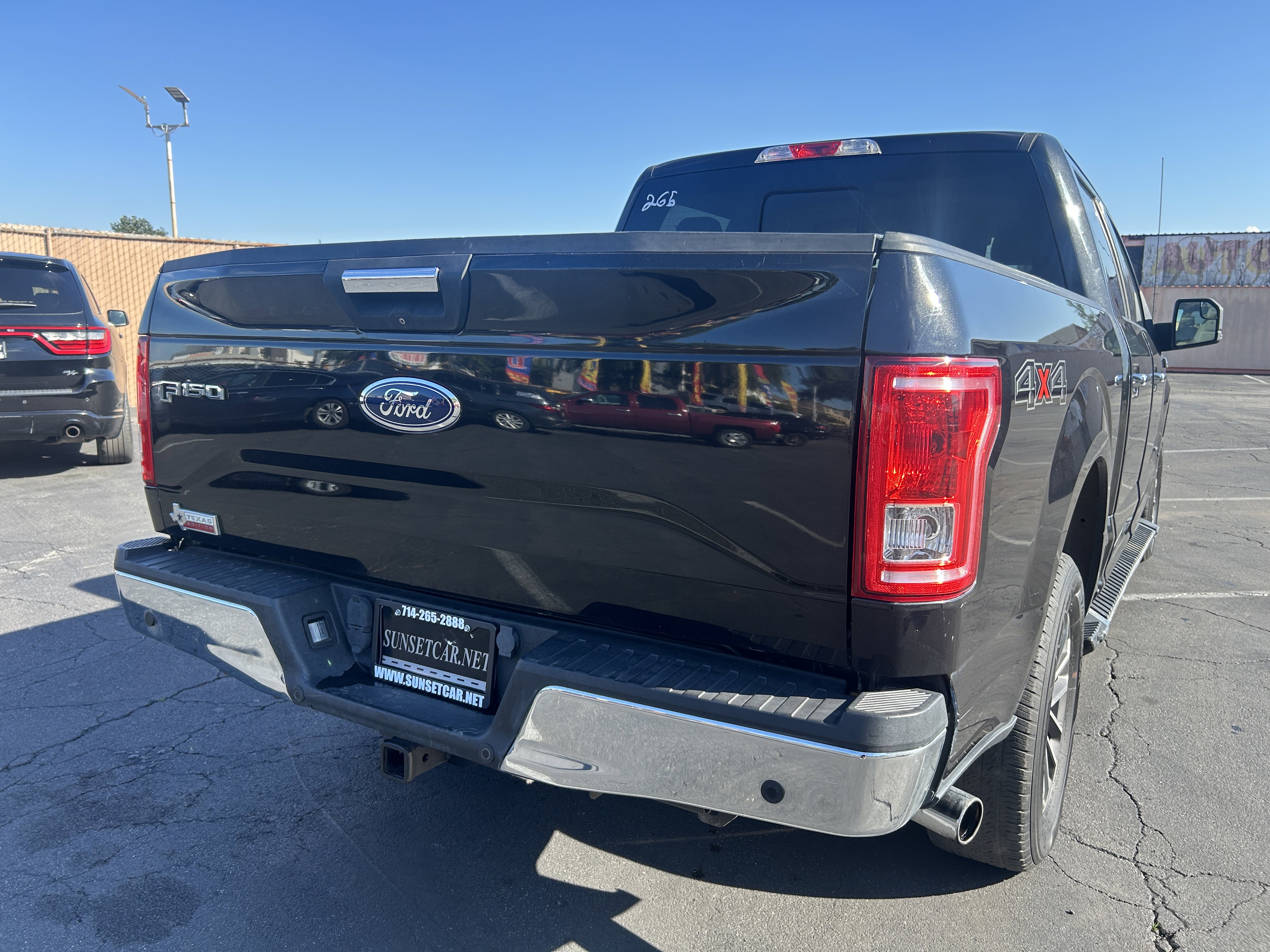 2015 Ford F-150 XLT Image 7 of 44