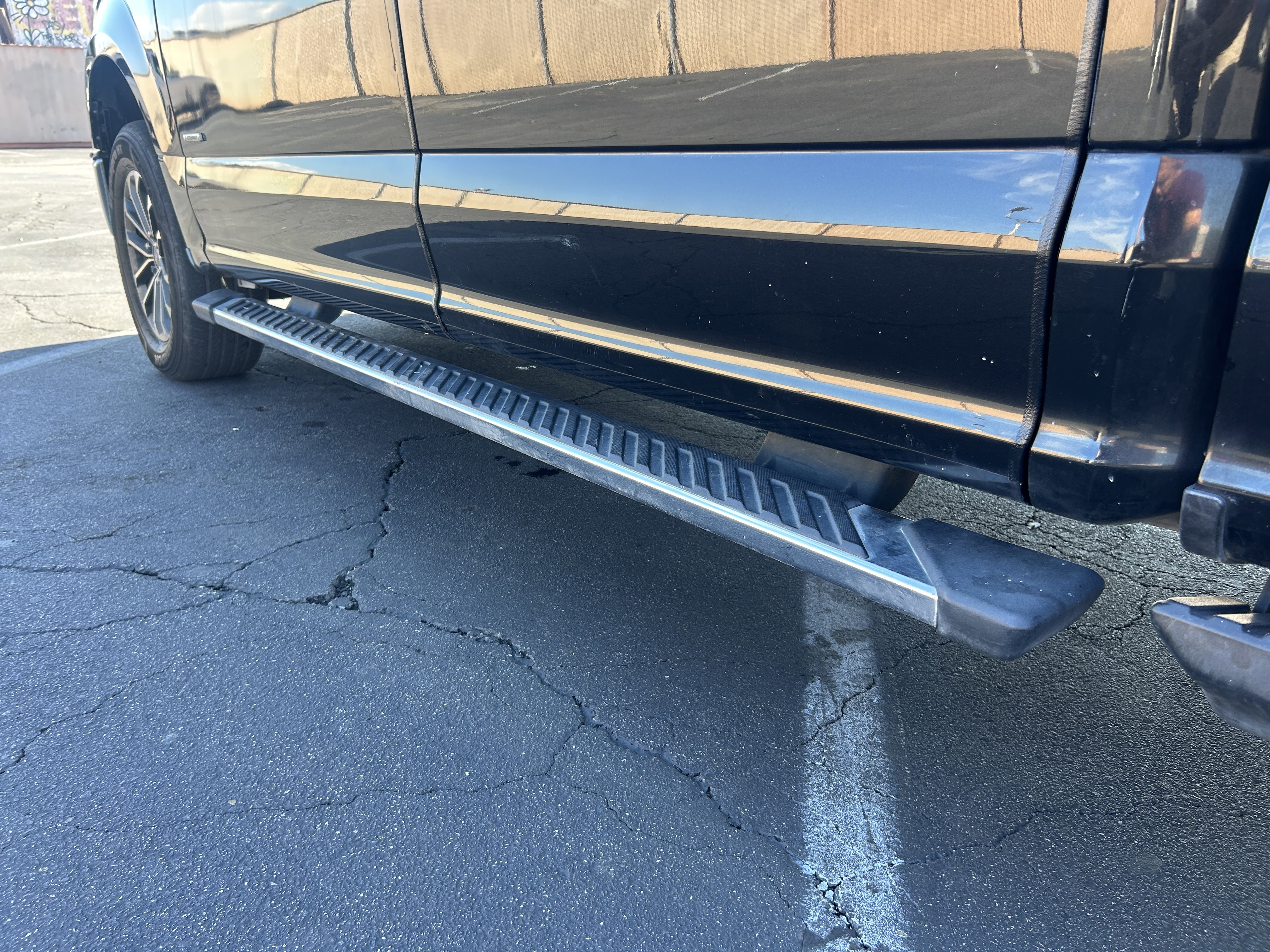 2015 Ford F-150 XLT Image 21 of 44