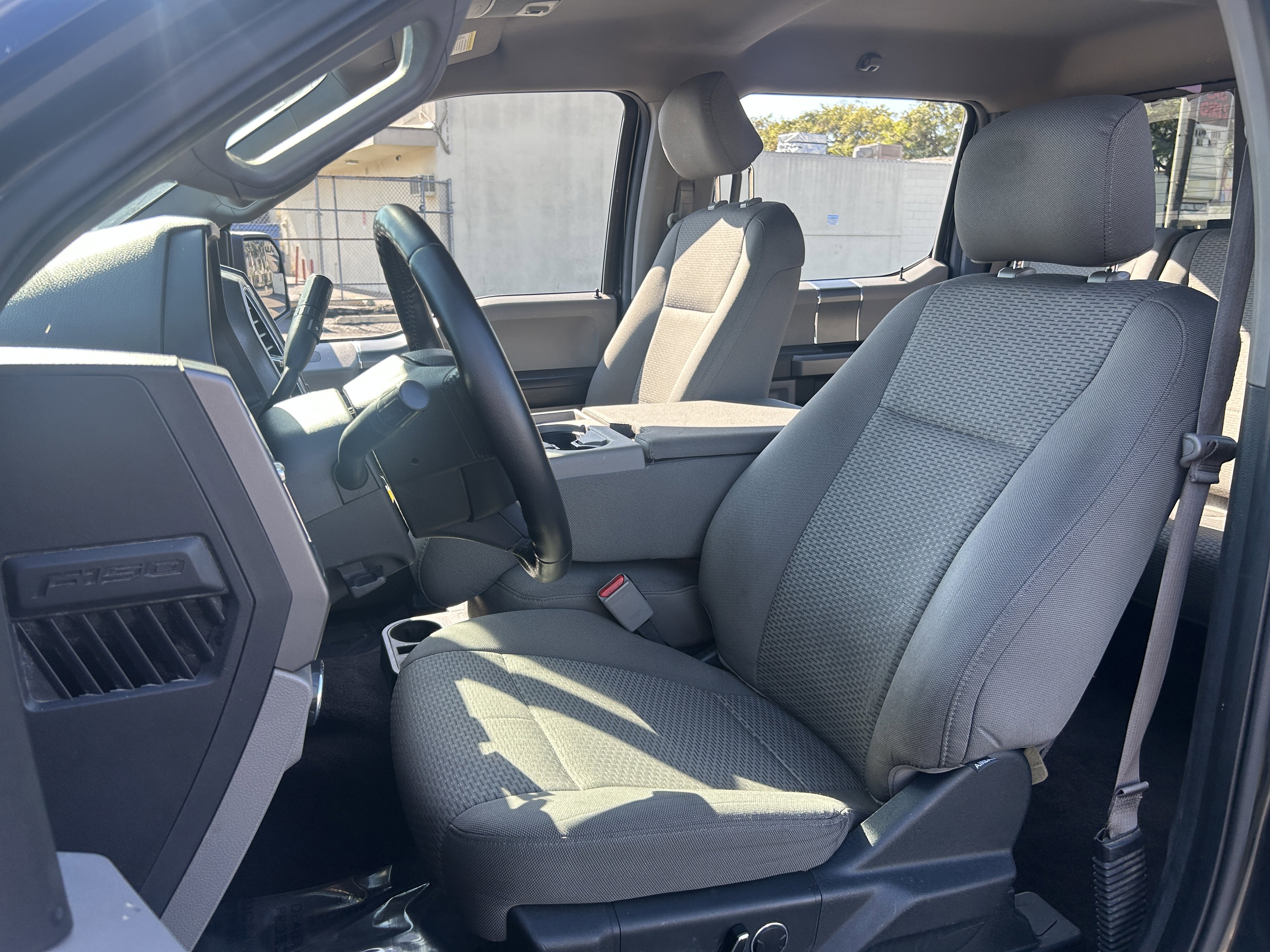 2015 Ford F-150 XLT Image 22 of 44