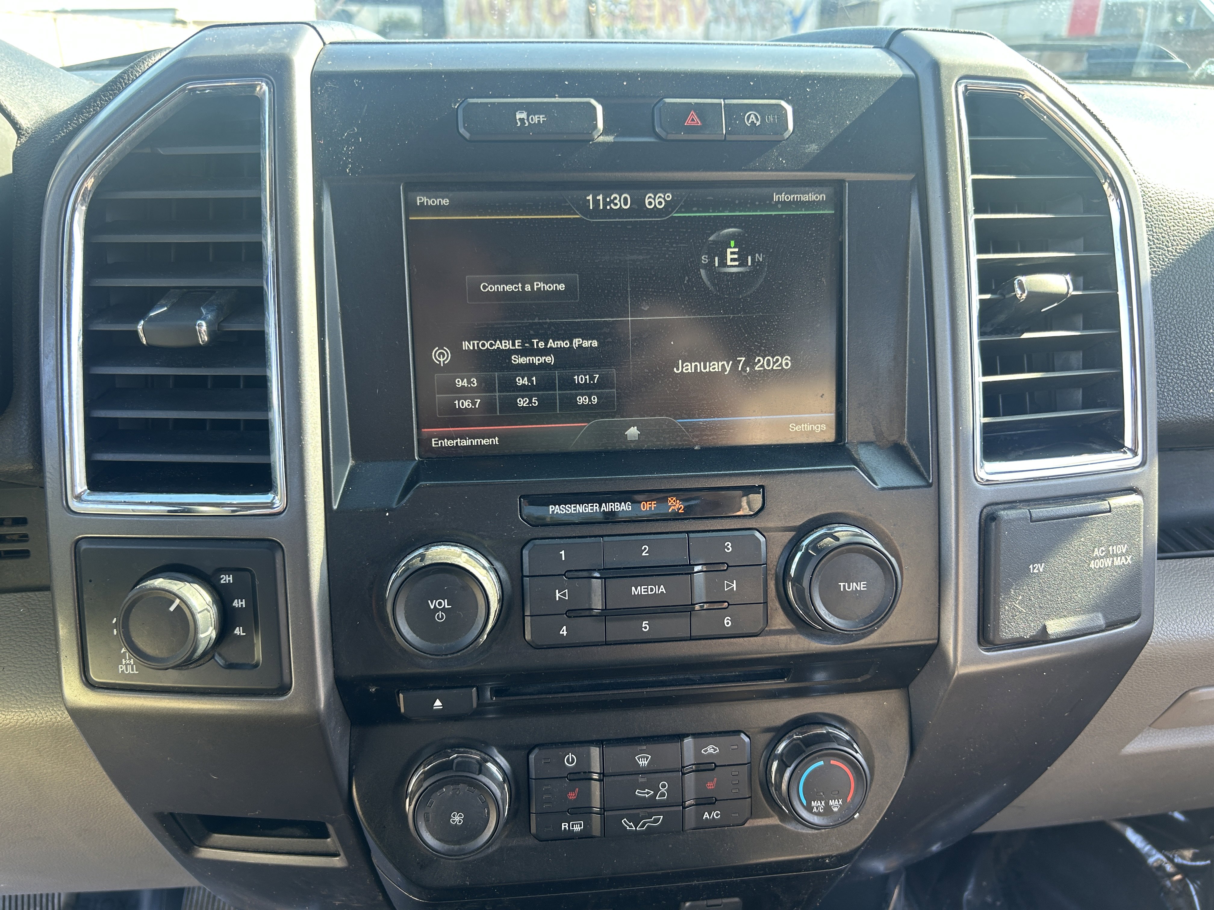 2015 Ford F-150 XLT Image 33 of 44