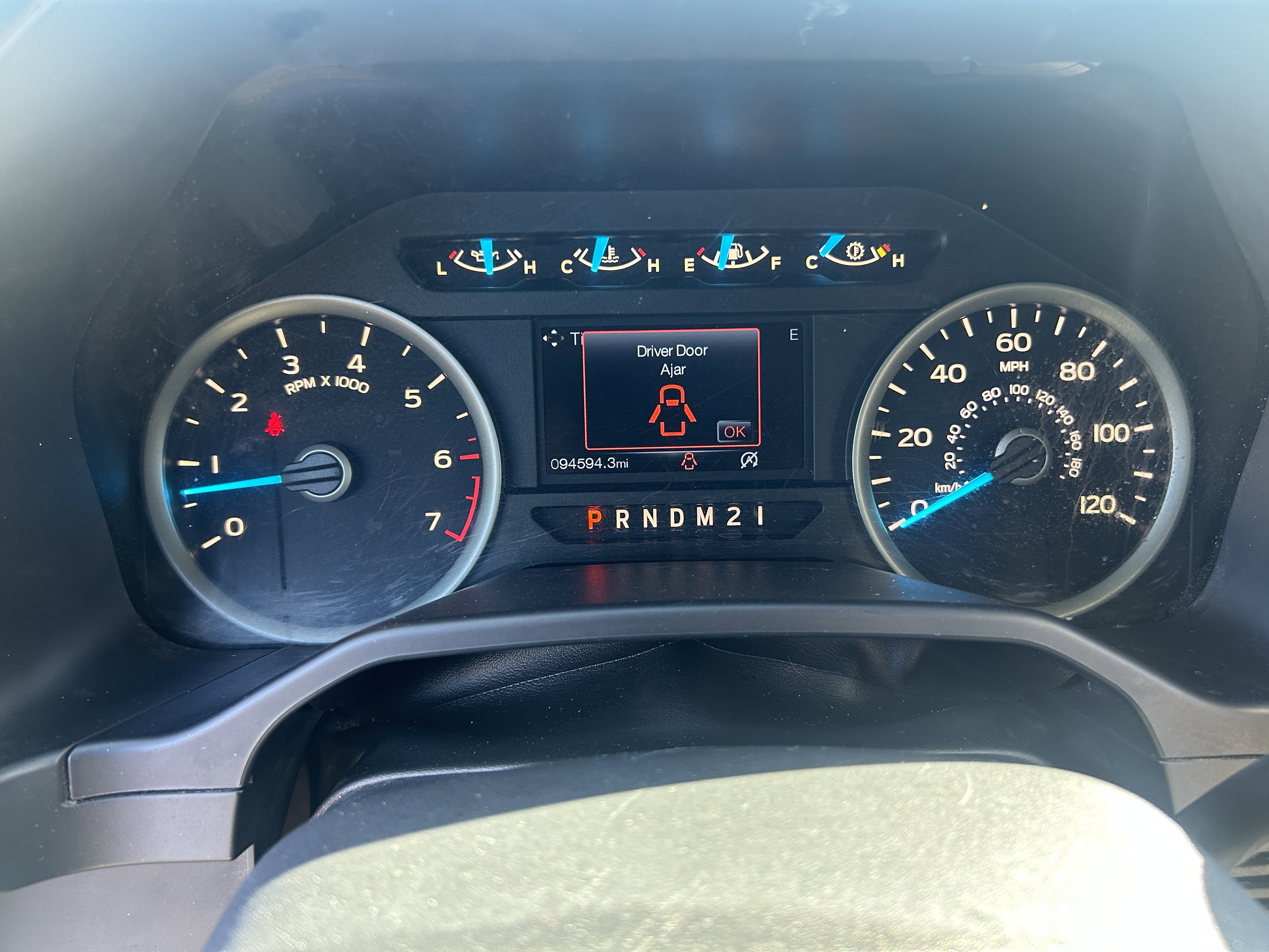 2015 Ford F-150 XLT Image 32 of 44