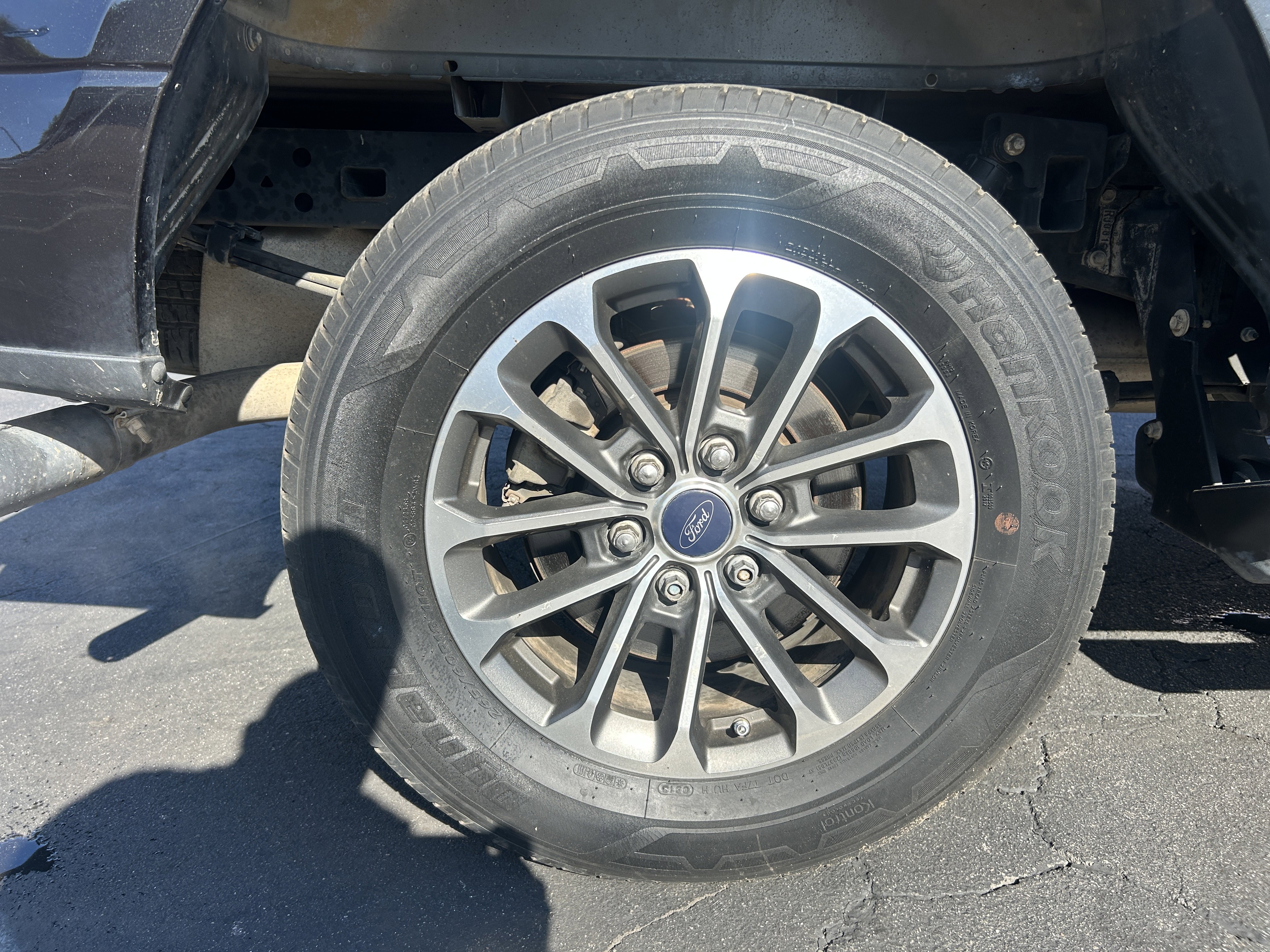 2015 Ford F-150 XLT Image 14 of 44