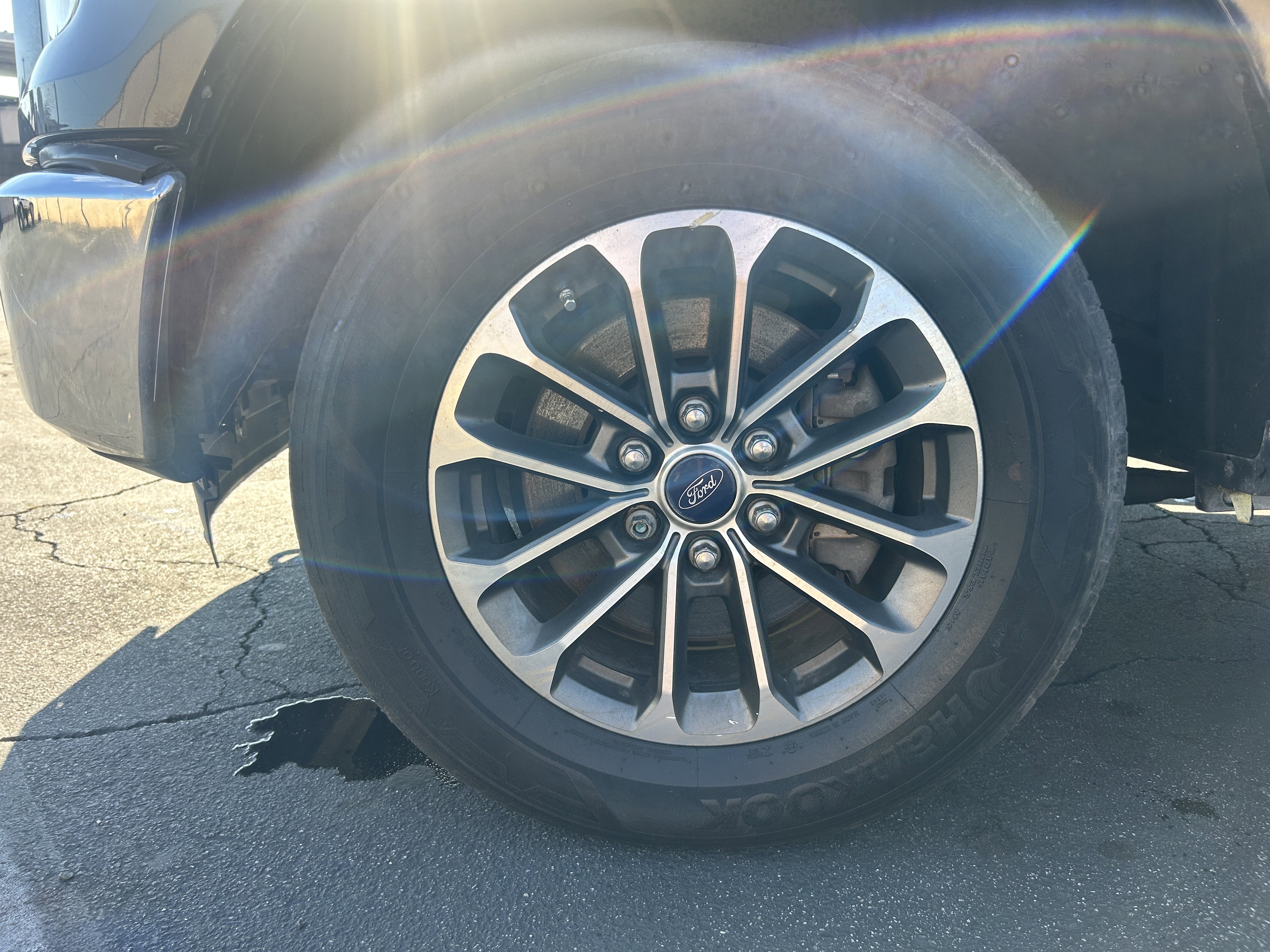 2015 Ford F-150 XLT Image 15 of 44