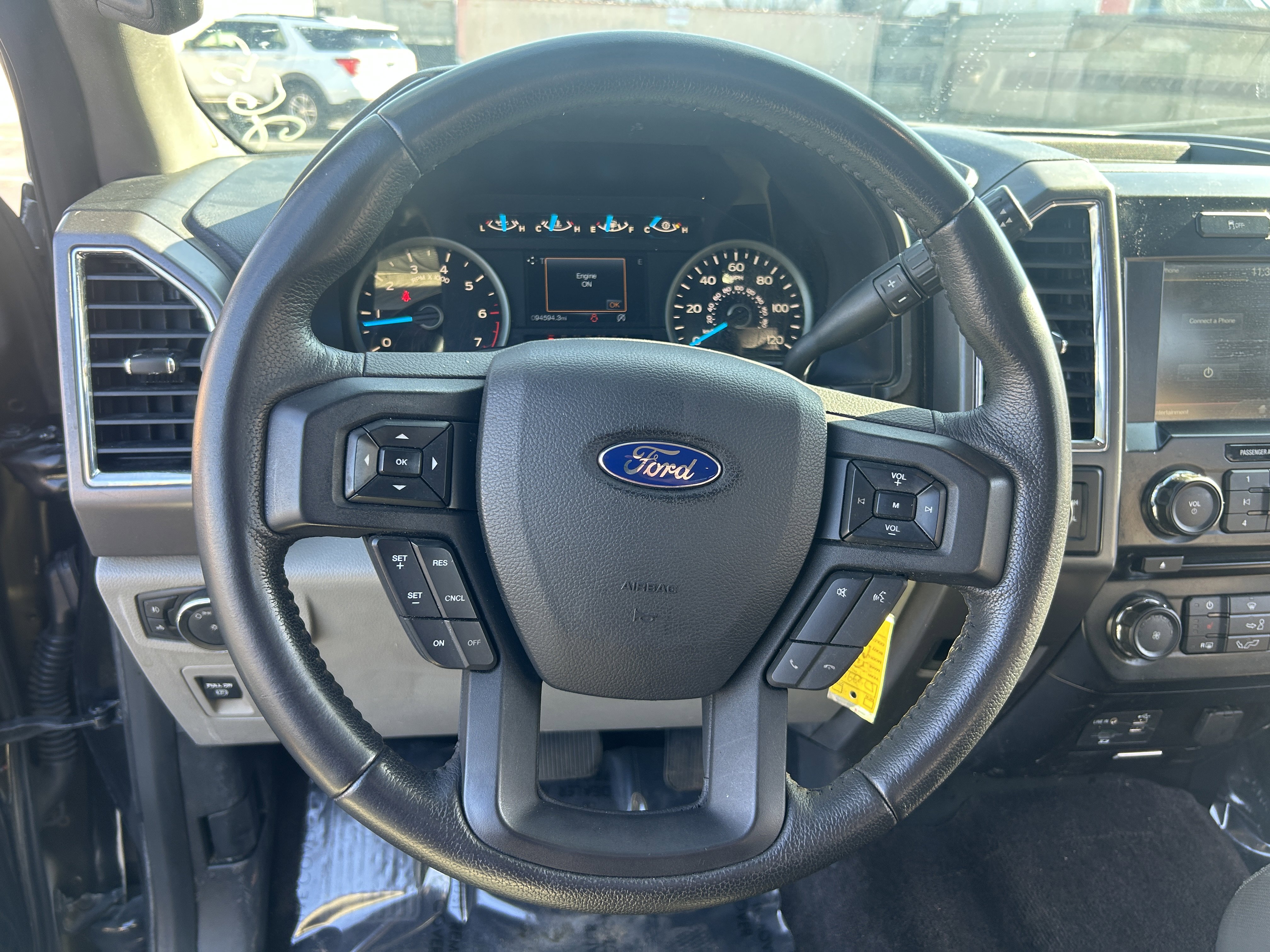 2015 Ford F-150 XLT Image 31 of 44