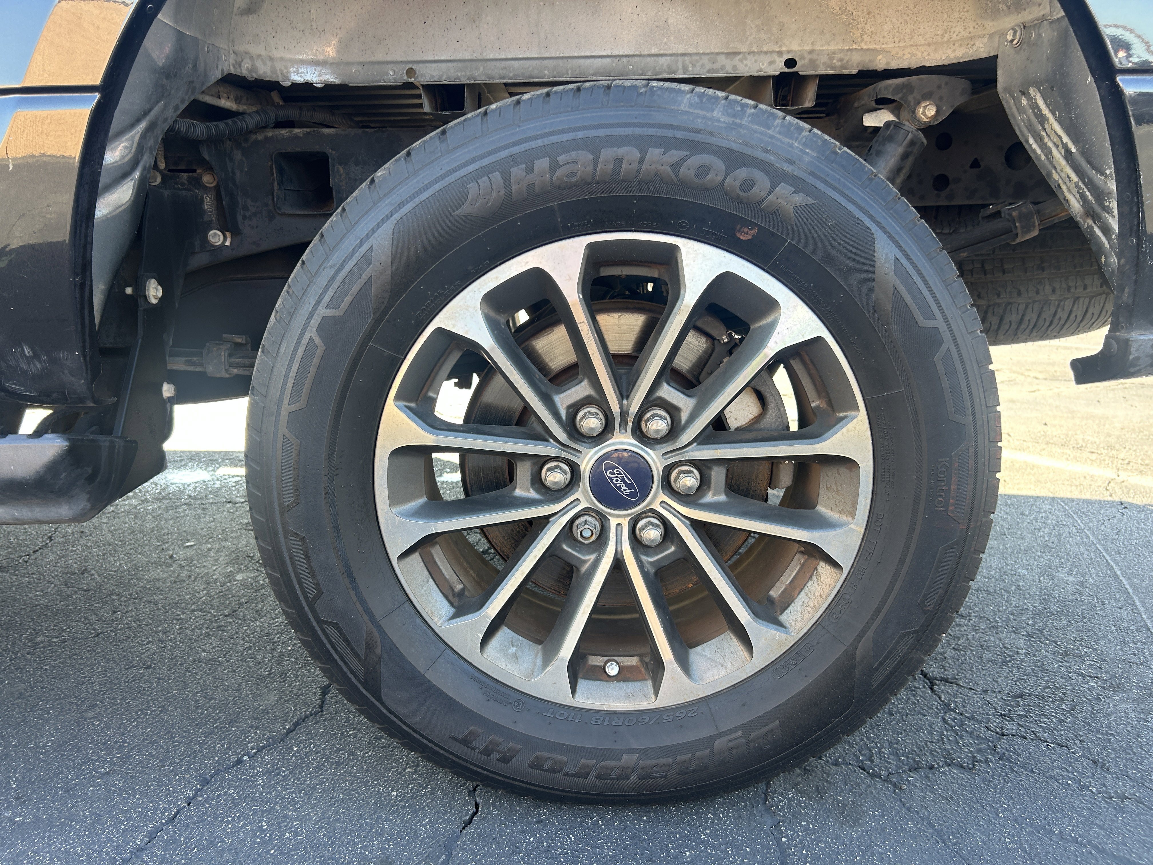 2015 Ford F-150 XLT Image 13 of 44