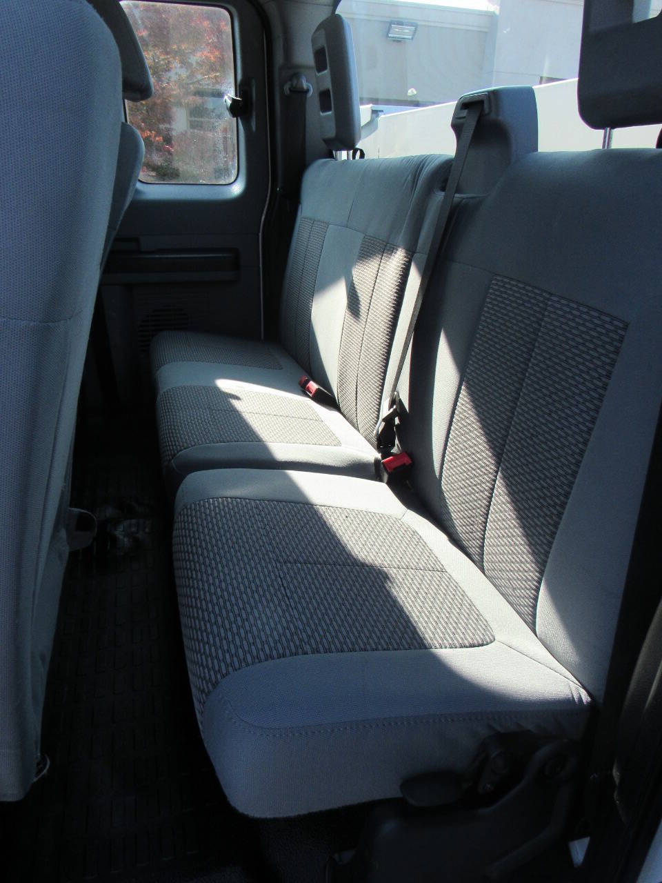Vehicle image 16 of 21