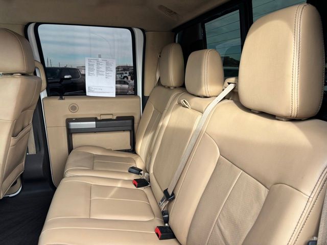 2015 Ford F-350 Lariat Image 14 of 43