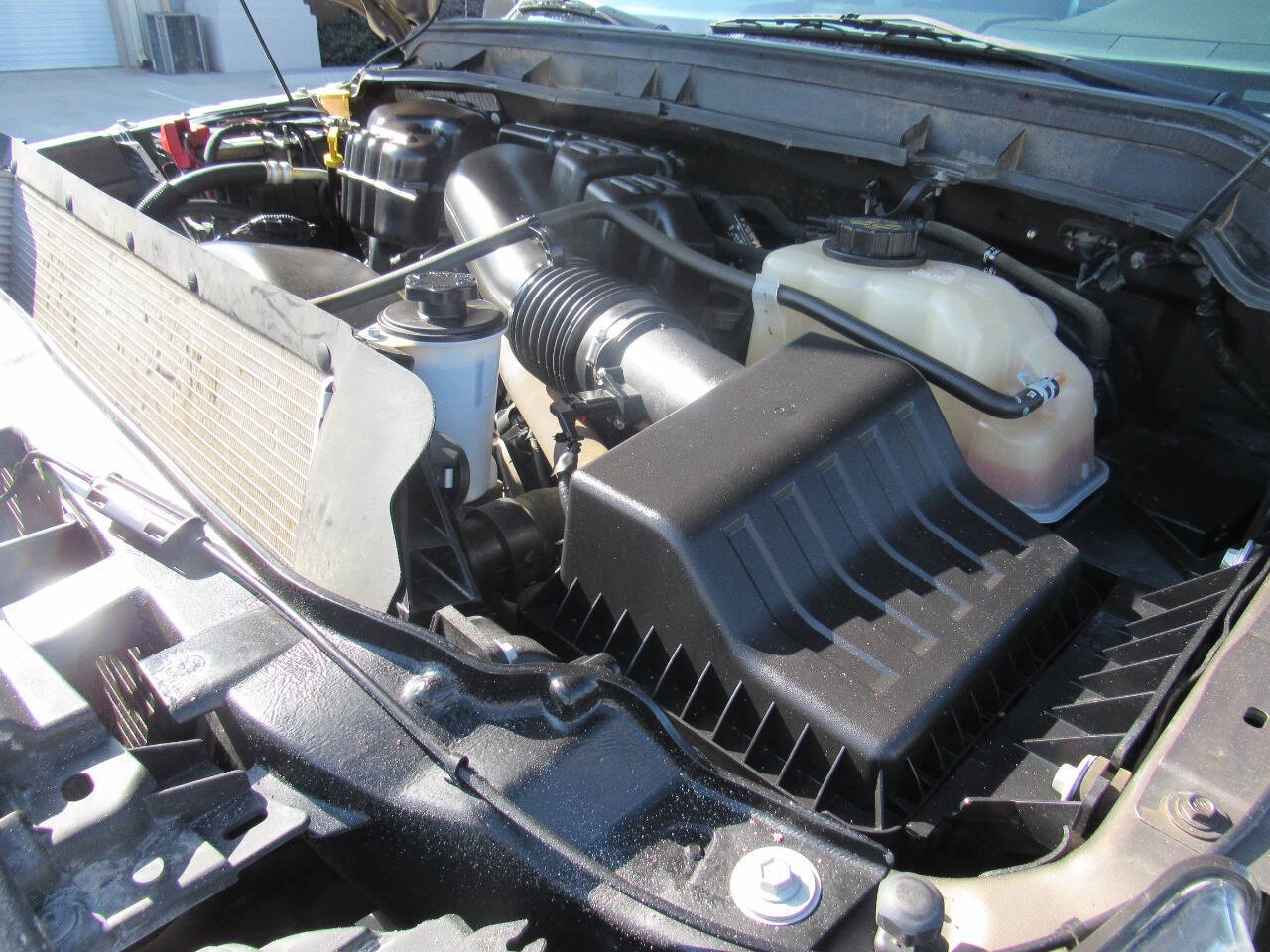 Vehicle image 13 of 23