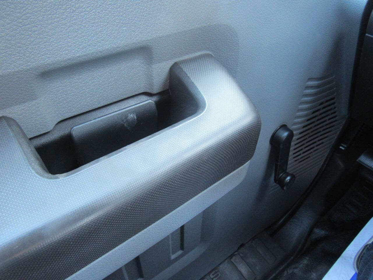 Vehicle image 22 of 23